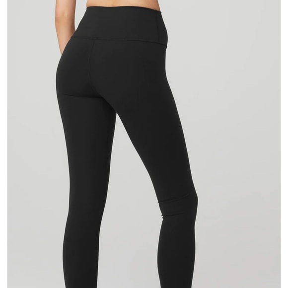 Alo yoga pants - Picture 2 of 6